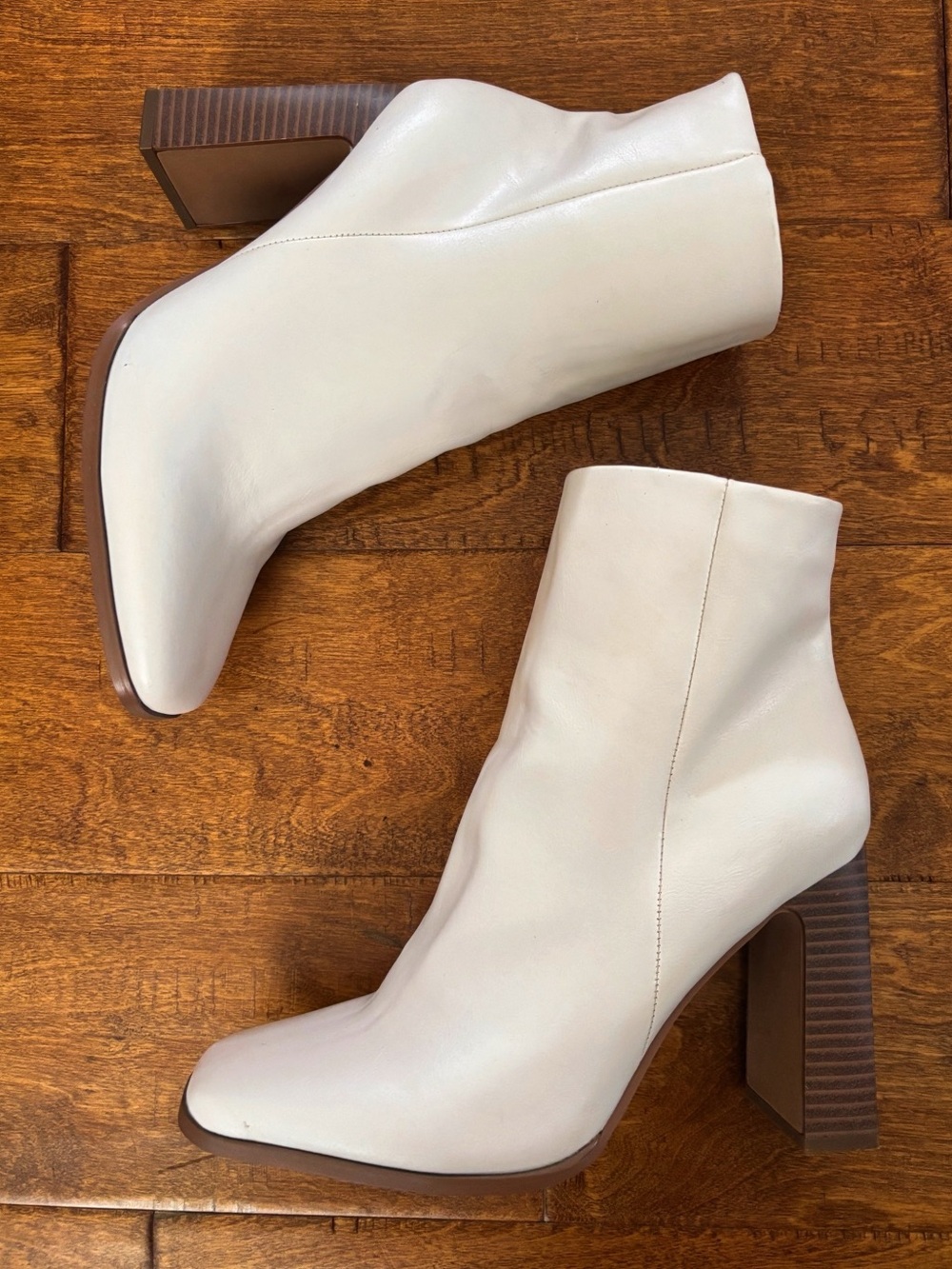 JustFab Cream Leather Ankle Booties with Stacked Block Heel